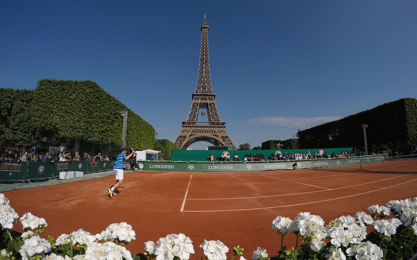 France open. Корты Ролан Гаррос. Корты в Париже Ролан Гаррос. Стадион Ролан Гаррос в Париже. Теннисный корт Ролан Гаррос.